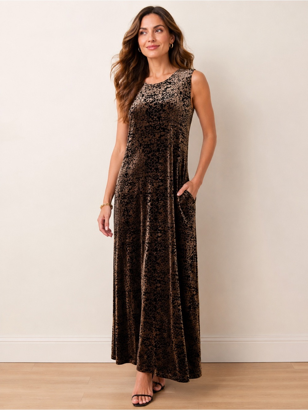 Ronni Nicole Sleeveless Velvet Maxi Dress